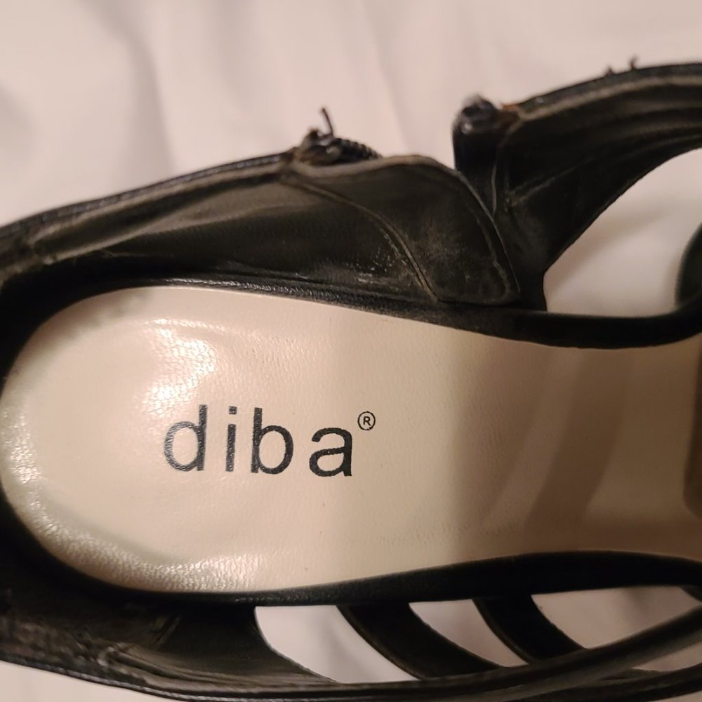 Black Ankle Zip Heels - Picture 2 of 3